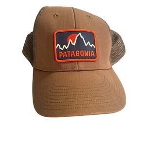 Patagonia "Firstlighters” Hat Snapback Badge Lopro Trucker Cap - Ash Tan 38134